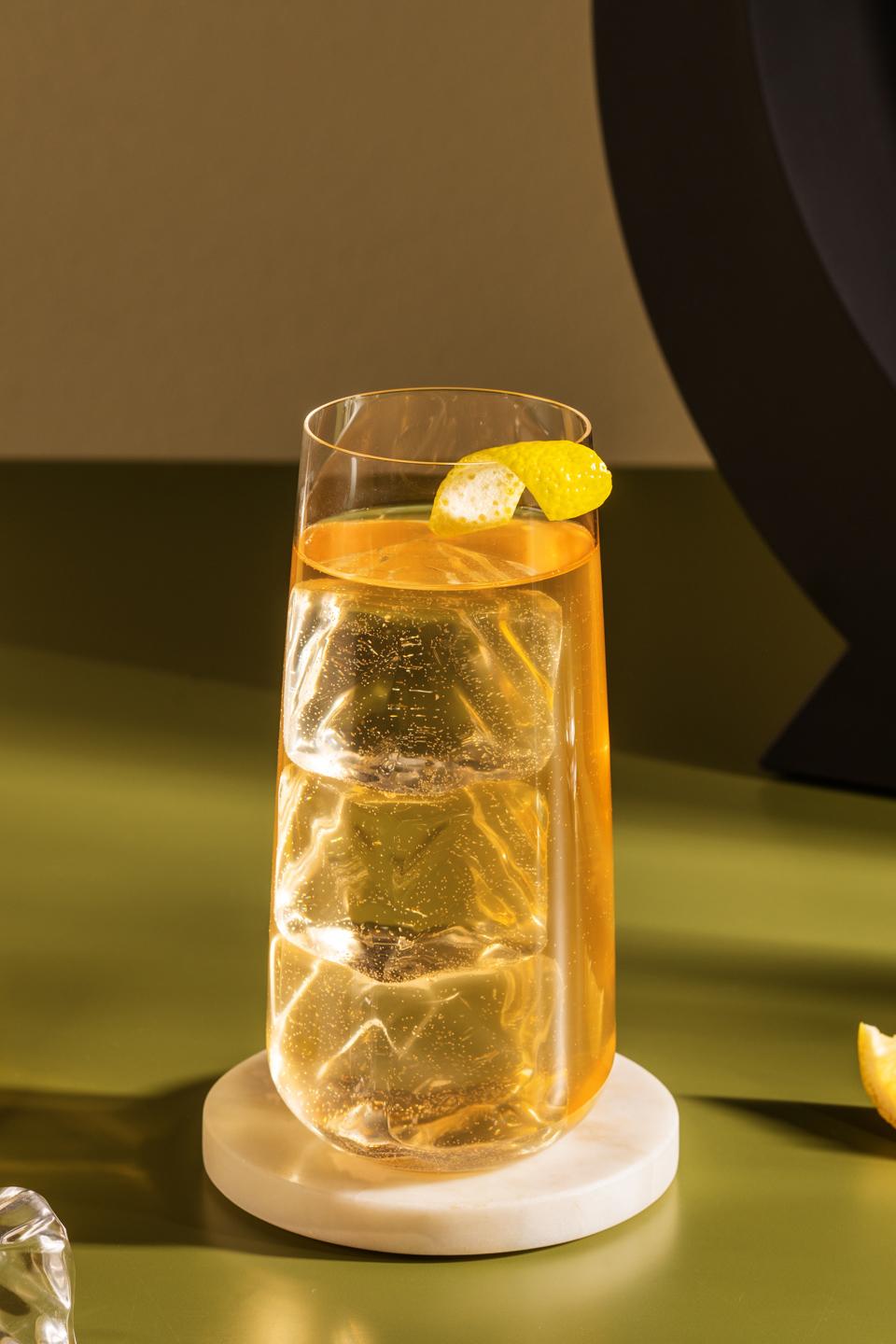 Electric Lemonade: A Bold Burst of Citrus Energy