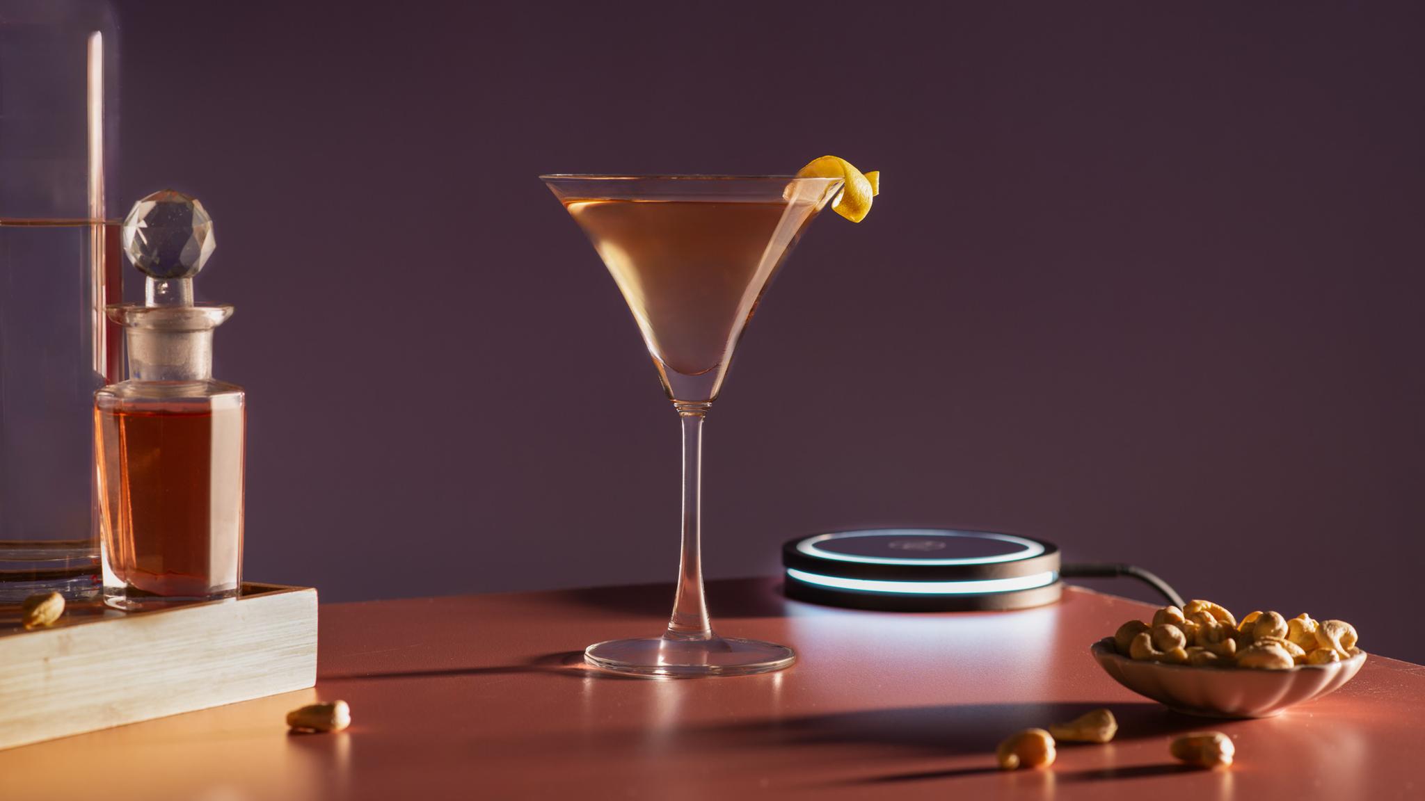 The 50/50 Martini: A Perfect Balance of Elegance and Simplicity